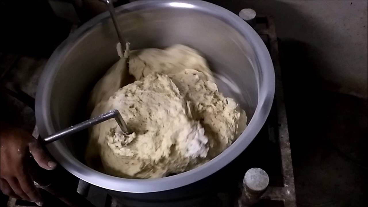 Cara membuat doh roti canai - YouTube