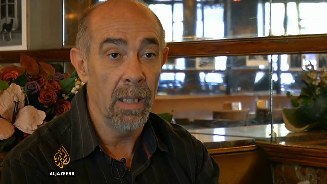 شباب إسبان يعارضون إجراءات التقشف في التعليم - قناة الجزيرة البلقان