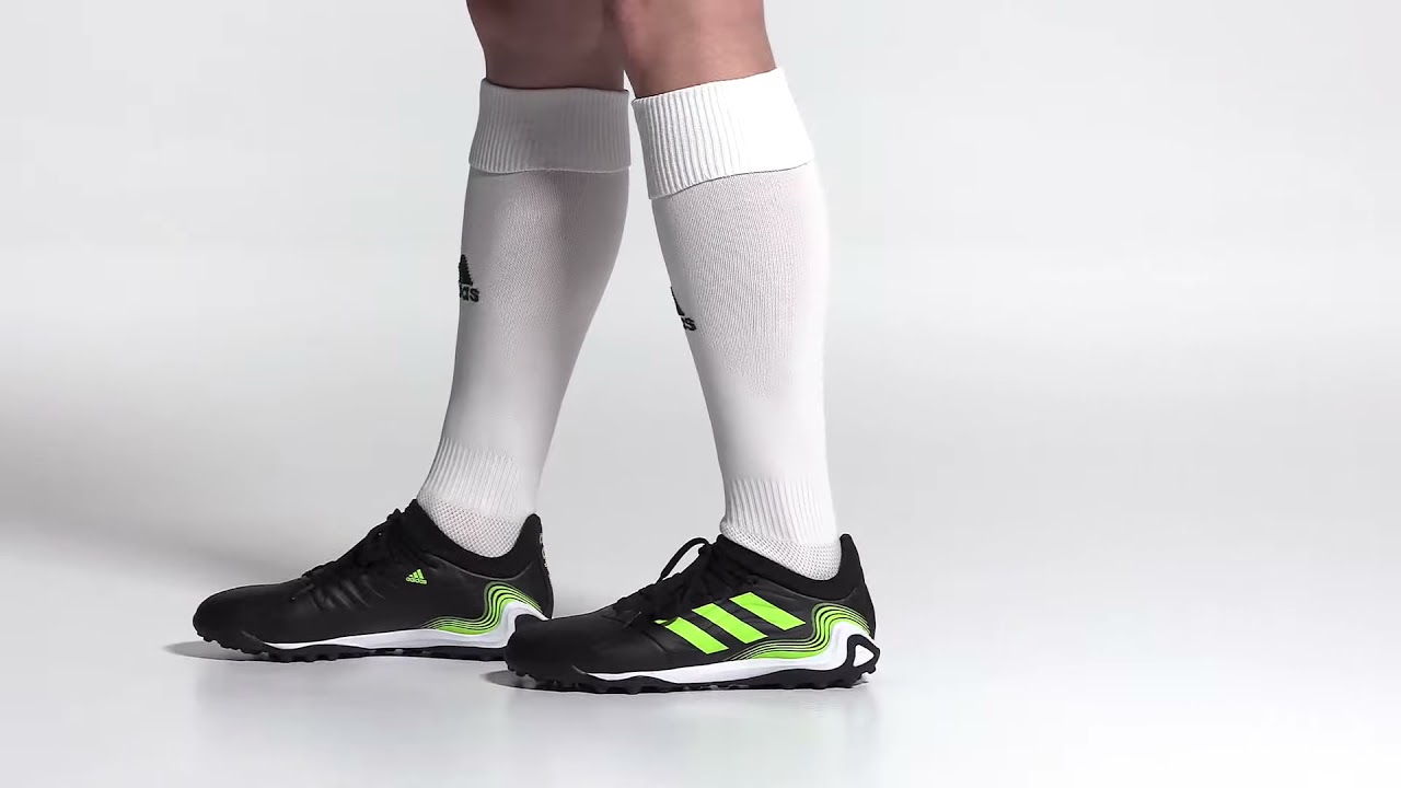 Futbolnye butsy Copa Sense 3 TF chernyj FW6529 video - YouTube