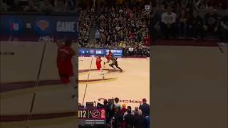 Donovan Mitchell Splits it---takes it all the way home. #nba #donovanmitchell #clevelandcavaliers