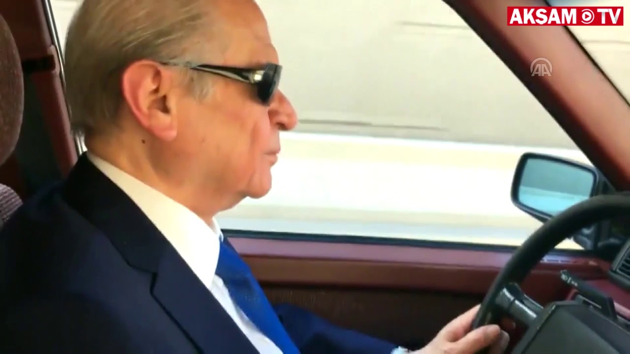 şarkıcı hatice instagram Devlet Bahçeli Klasik Otomobiliyle Başkenti Gezdi