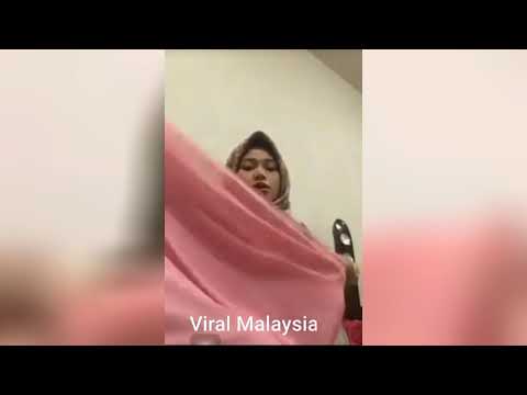 Awek Melayu Bertudung Tayang Aset Tak Pakai Bra