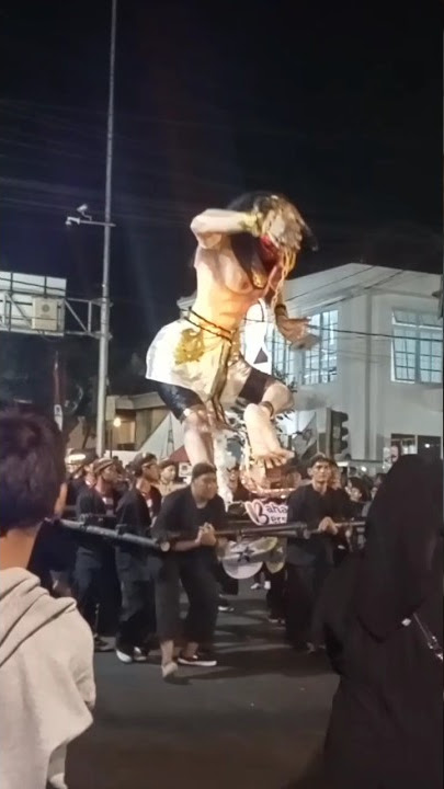 Download lagu Wujud Siluman Kerbau - Karnaval Nite Kota Kediri 2023