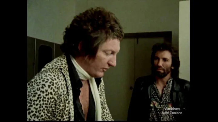 Artists Prepare - Sam Hunt and Gary McCormick (1980)