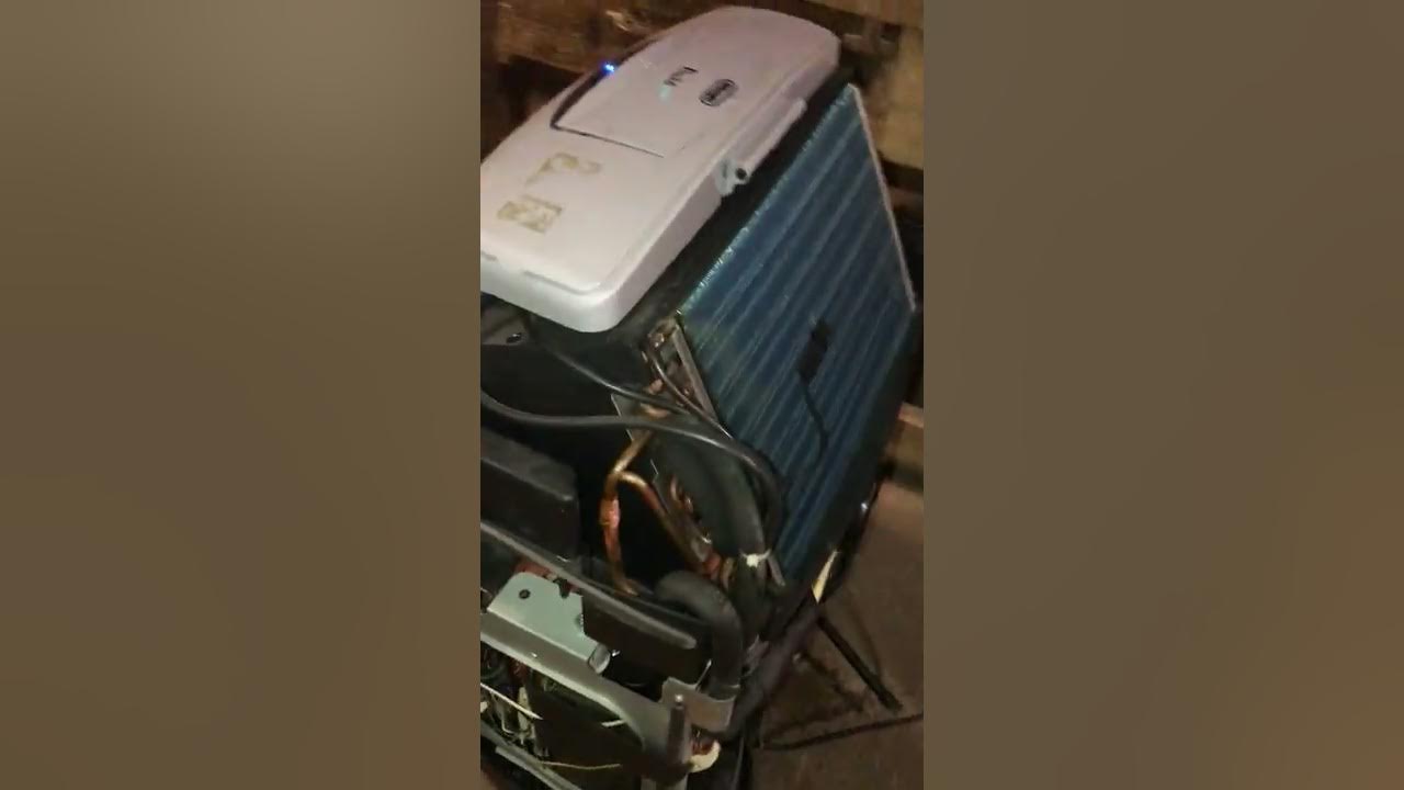 Condizionatore DeLonghi PINGUINO Pac 70 Eco anno 2001 smontaggio per