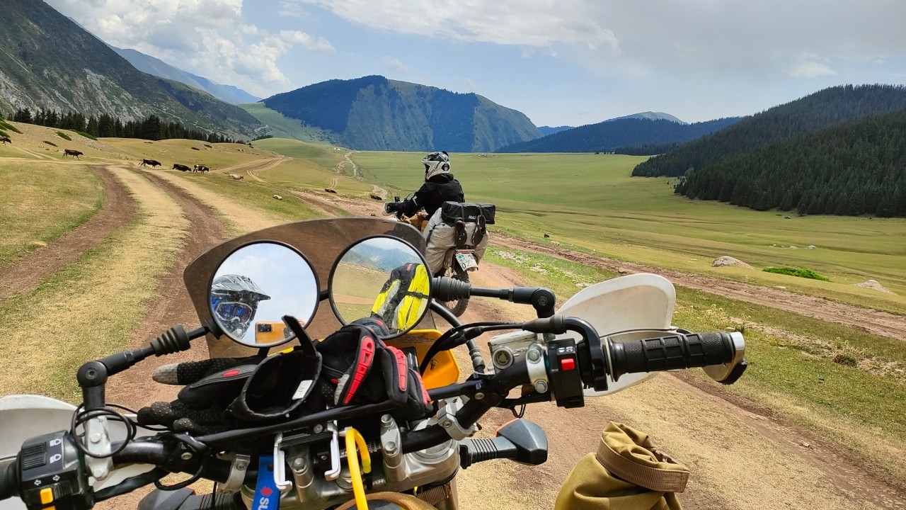 Мотопутешествие: До границы 50 км а мы чиним Мотоцикл