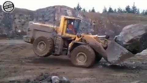 Loader caterpillar 966f loading block| Amazing video 💯 | Hard Work