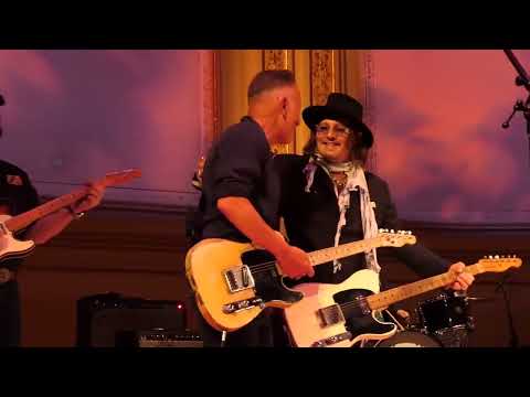 Springsteen & Johnny