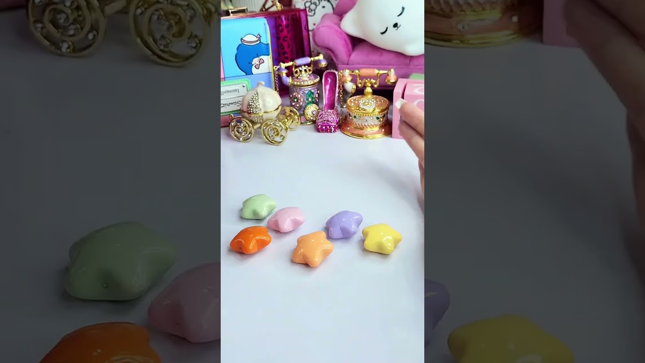 #beauty #makeup #makeuphacks #mini #lipstick #minilipstick #shorts #asmr #oddlysatisfying #beautytip 