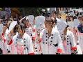神戸っ娘 だんじり女子:住之江区_祭うちわを掲げ、神戸っ娘が颯爽と歩く