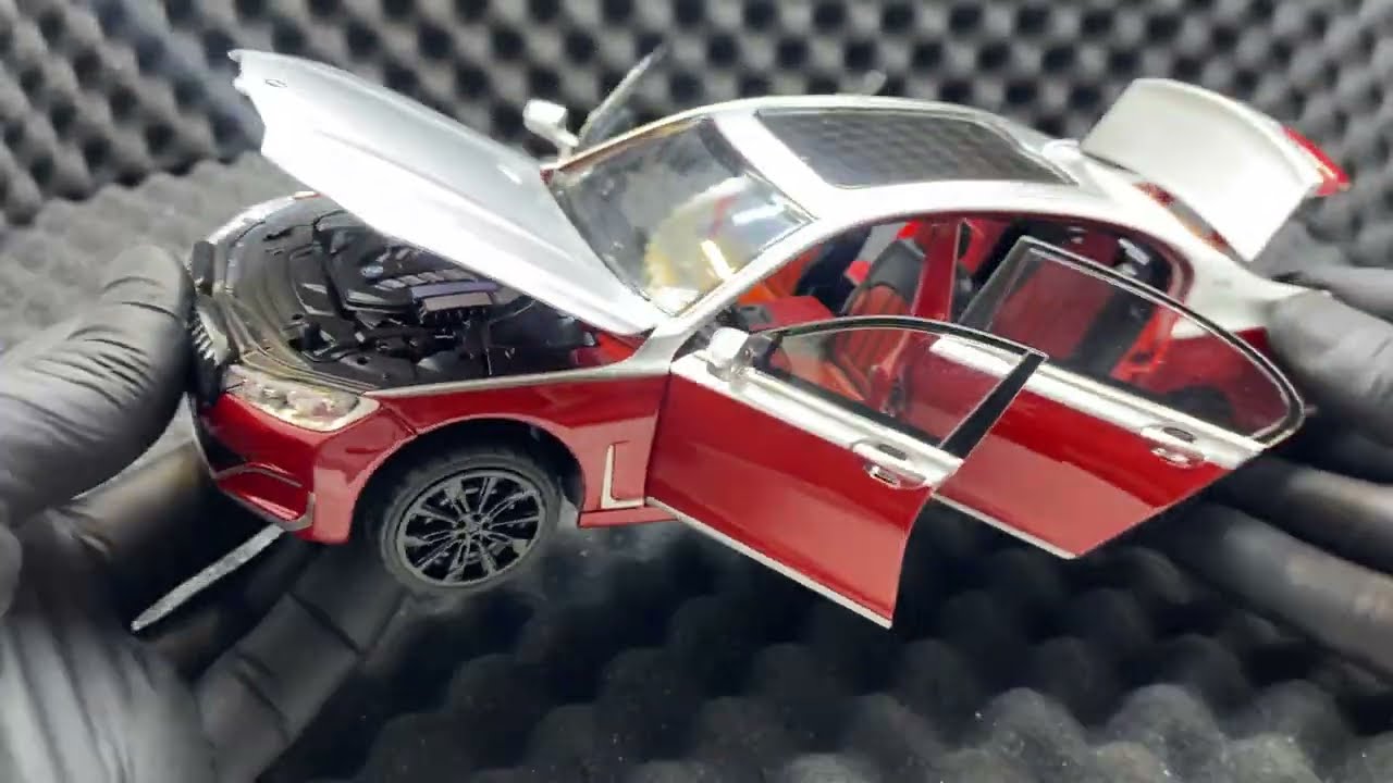 Unboxing Macheta metal BMW seria 7 rosu/gri cu sunet, lumini, deschide toate usile
