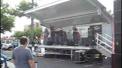 Local Bands @ Plainview NY Shopping Center LIVE 9/13/09 (video 2)