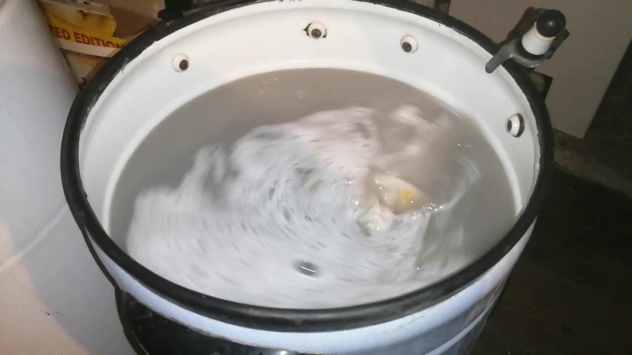 Mała pralka wirnikowa światowit - pranie