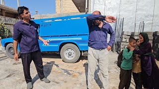 The excitement of Fatemeh and Reza reunion; a wrangle with worker after the evacuation of the blocks