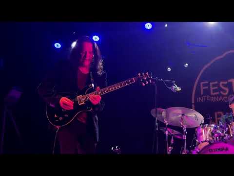 Robben Ford - High Heels and Throwing Things (Live in Pontevedra)