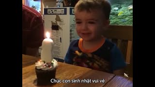 Bố Xử Lý Khôn Khéo Khi Con Trai Thổi Nến Sinh Nhật Hoài Không Tắt