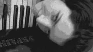 Download Lagu Deelia ft Skirma - Muzika.mp3 MP3