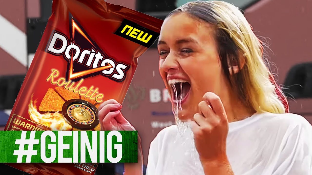 WET T-SHIRT bij DORITOS ROULETTE CHALLENGE! - 