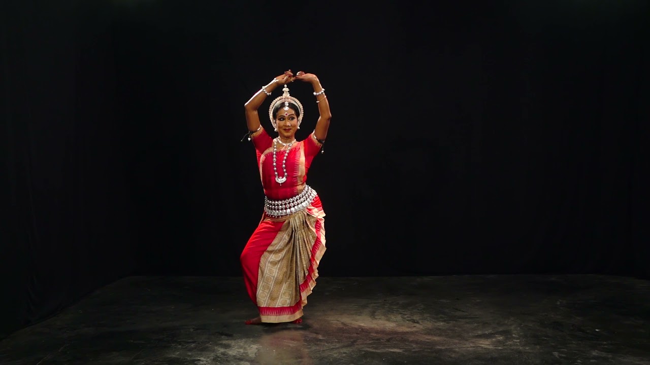 IHC CONTINUUM: Yugmadwanda Pallavi by Odissi-exponent Sujata Mohapatra
