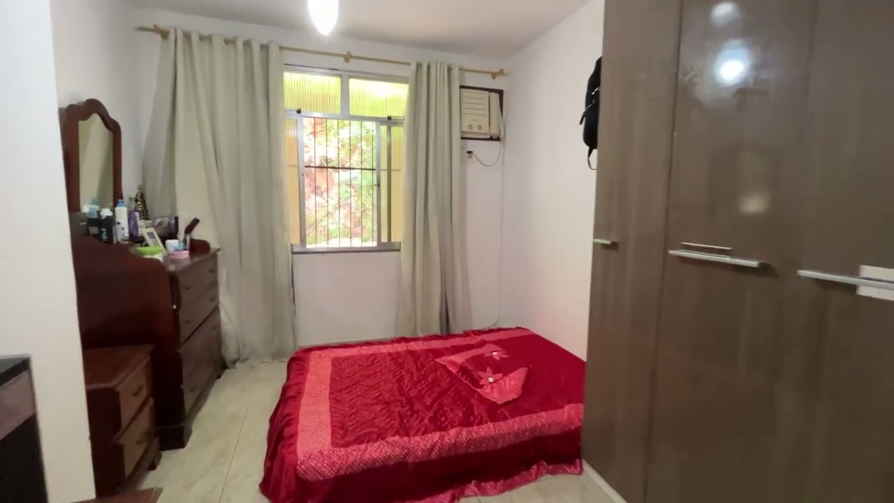 Casa 2 quartos no Bancários Ilha do Governador.