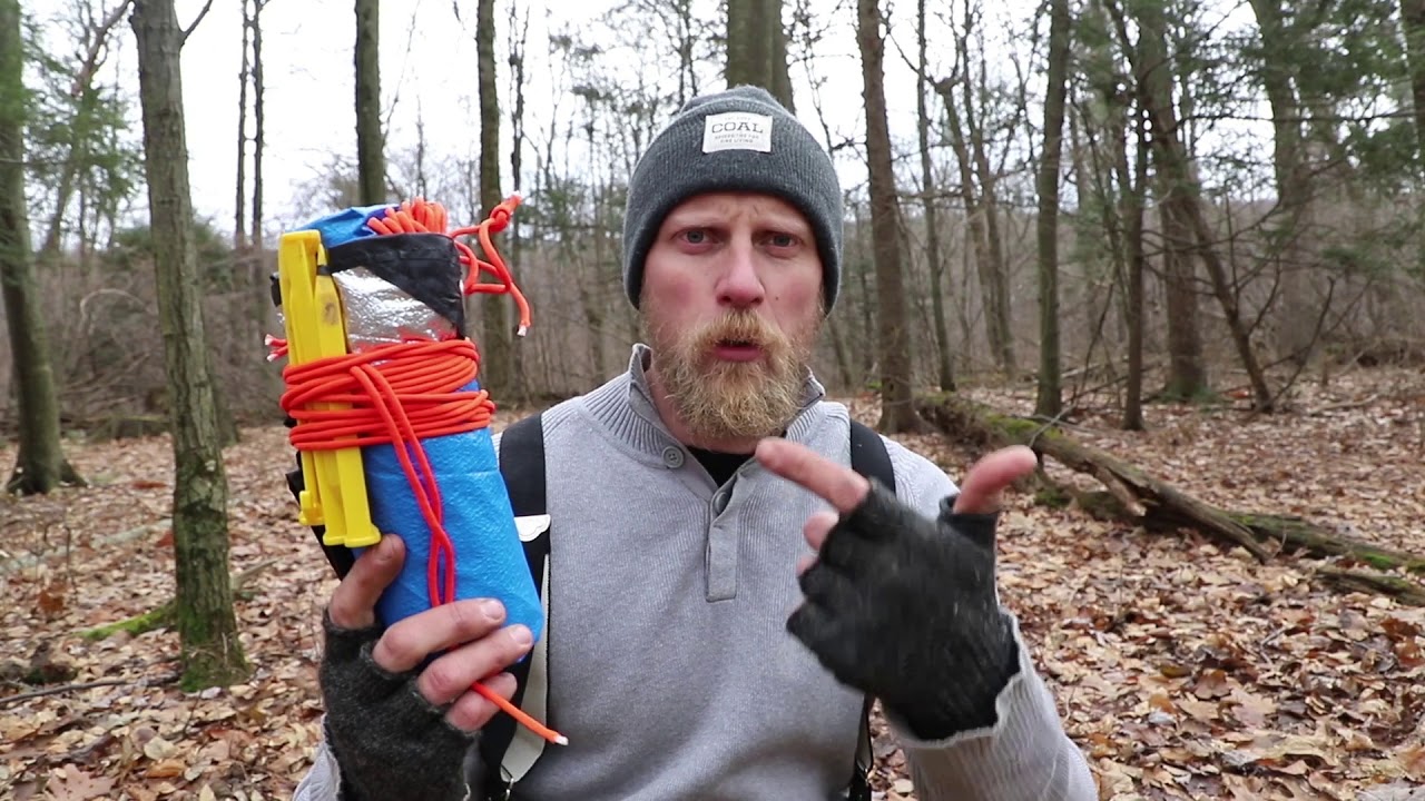 Making A Simple Easy Survival Shelter - Reupload - Full version