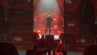 Yo no sé ustedes, pero ver a @_carlosrivera  #EnVivo es 🪄 magia pura #UnTourATodasPartes