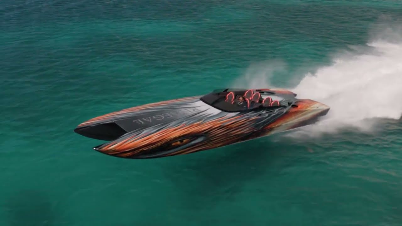 438 SKATER - RHAEGAL - Custom Marine Sales