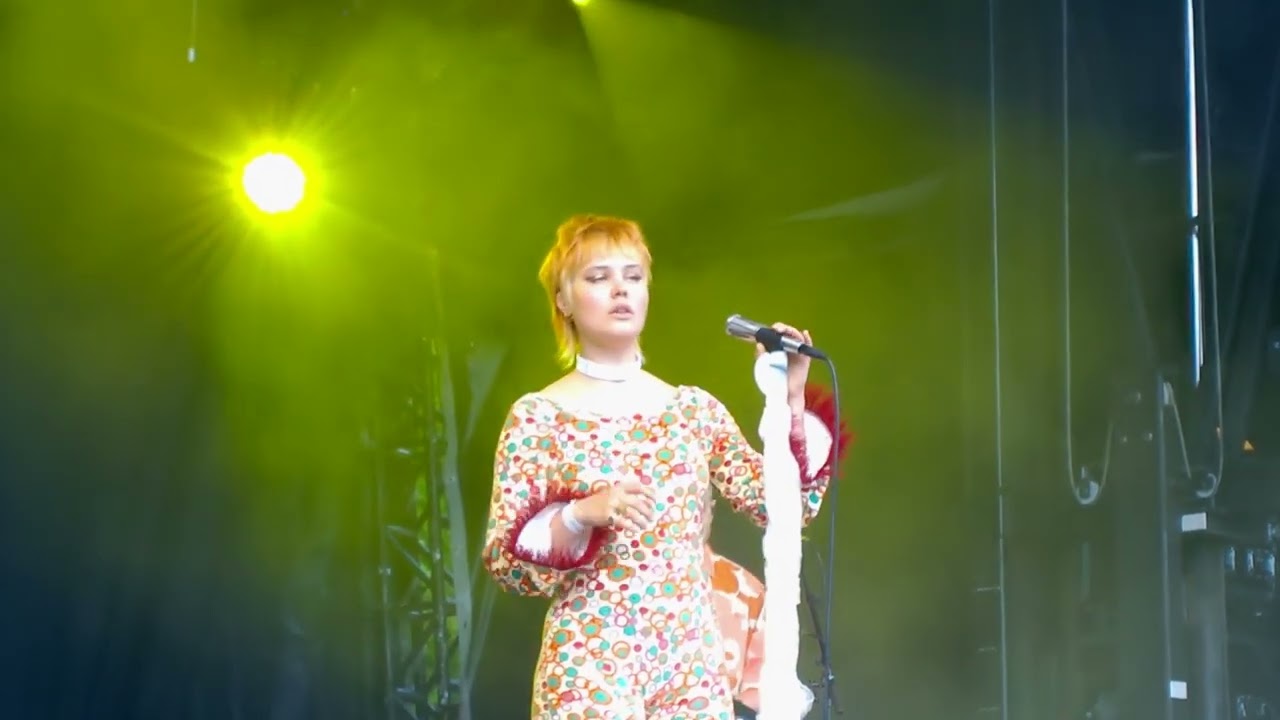 Lxandra - Other People - Live at Sideways Festival, Helsinki, Finland, June 17, 2022