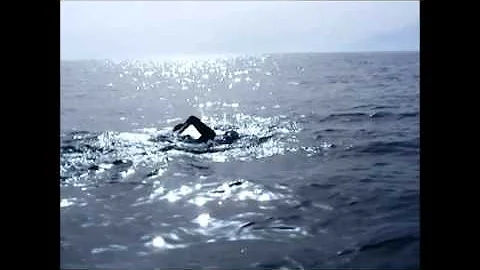 Quanto tempo ci vuole per attraversare lo Stretto di Gibilterra a nuoto?