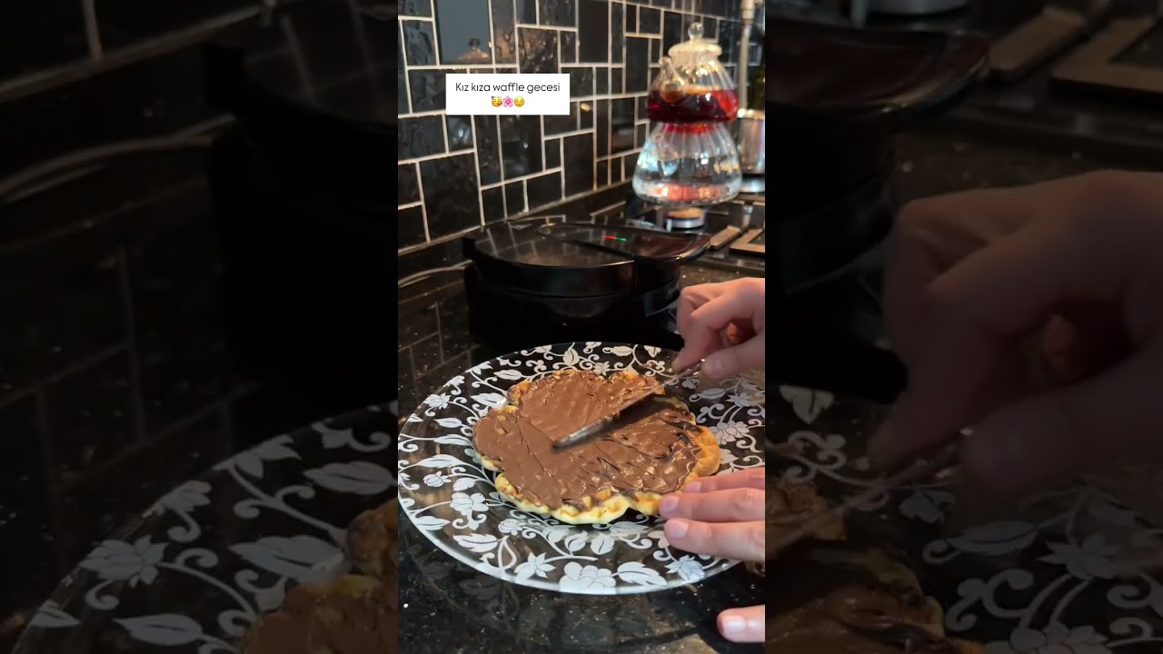 🔽 Tarifi görmek için buraya tıkla! Waffle Tarifi 🤤💗 Kolay Tatlı Tarifi + Süsleme Önerileri 🧁🍌#waffle 🔽 Tarifi görmek için buraya tıkla! Waffle Tarifi 🤤💗 Kolay Tatlı Tarifi + Süsleme Önerileri 🧁🍌#waffle