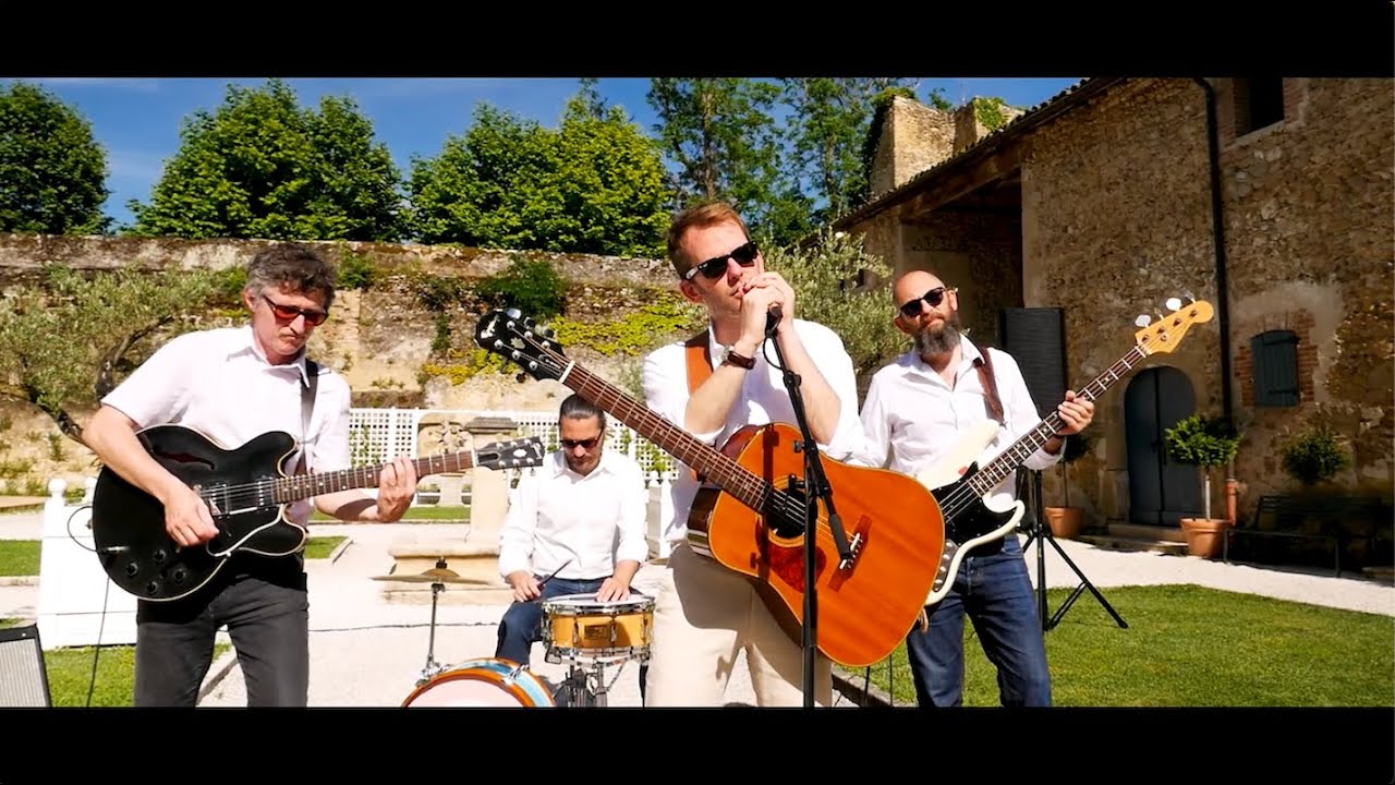 Cover Club - Blue Hotel (Chris Isaak cover)