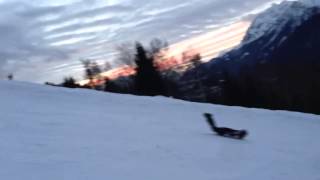 Penguin slide - Pinguin rutschen - Ski slide - Pinguin STYLE!