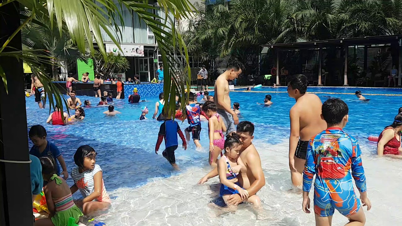 Gia Khánh - Đi bơi Maia Club 2.9.2017 - Phần 1