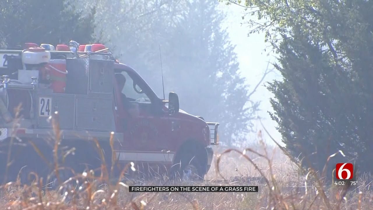 Firefighters Respond To Grass Fire In Tulsa - YouTube