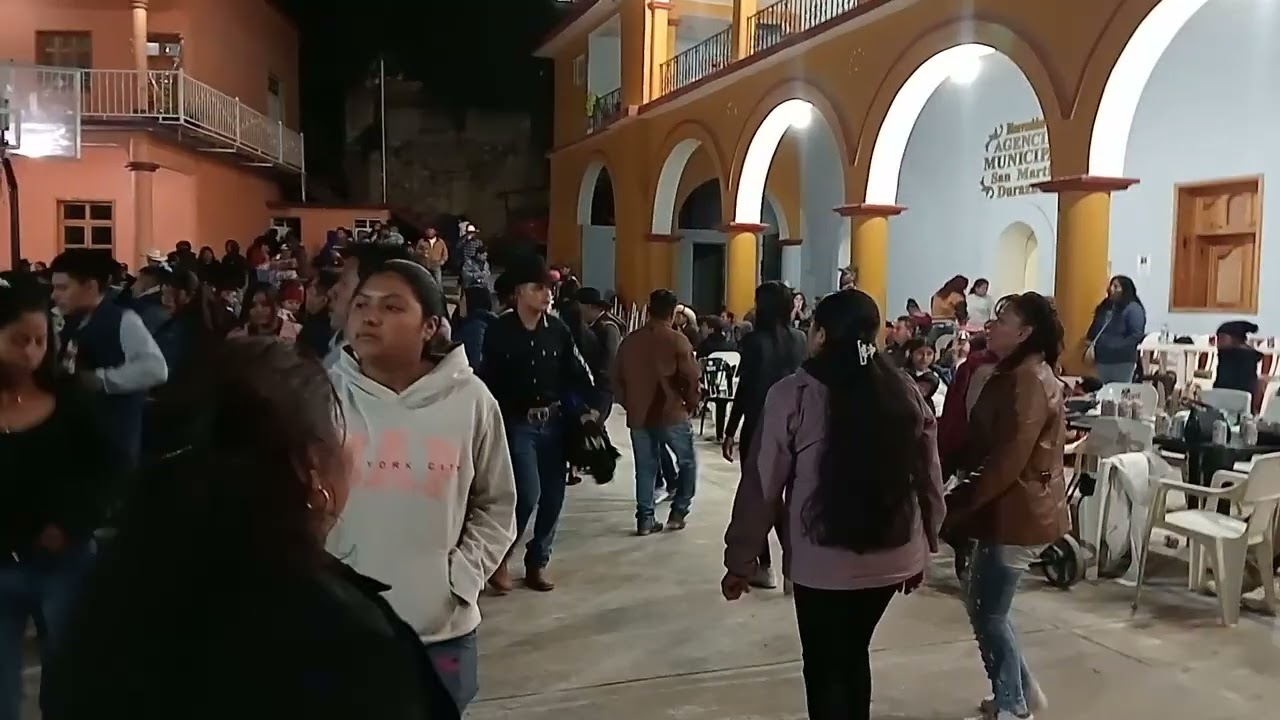 El compa Edwin y su teclado, baile de fiesta patronal, San Martín Duraznos, 11/11/2025