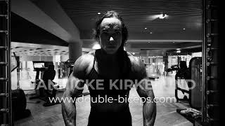 Flexing and posing session big names from www.double-biceps.com  #femalebodybuilding  #muscularwomen