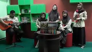 Musikalisasi Puisi 'Ibu' Karya KH. D. Zawawi Imron - oleh FUNT4XTIC CLASS (XI AK 4) SMKN 12 Malang.