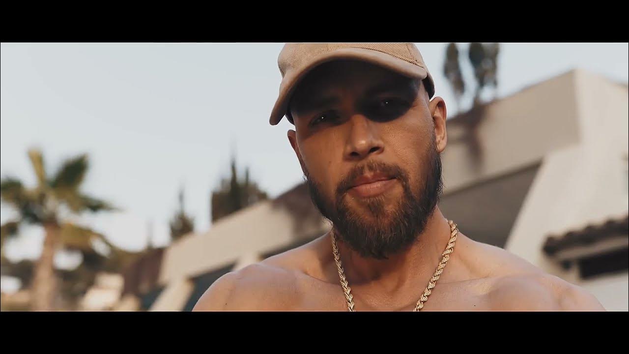 Casper Favorite & Kollegah Mittelfinger Hoch Lyrics Kollegah ft. Marteria, Casper - Der Wind - YouTube