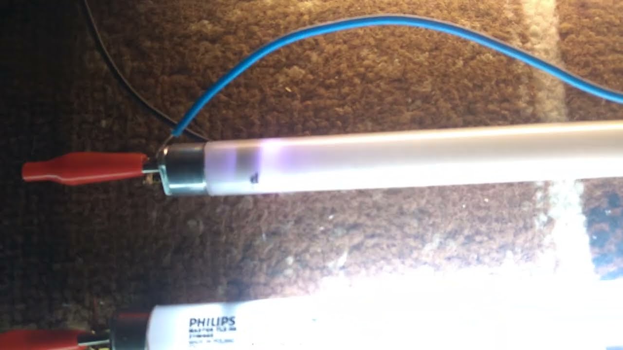 5 fluorescent tubes wired in series