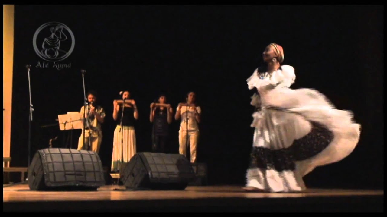 ALE KUMA Y NIDIA GONGORA CANOA DE LA MAR