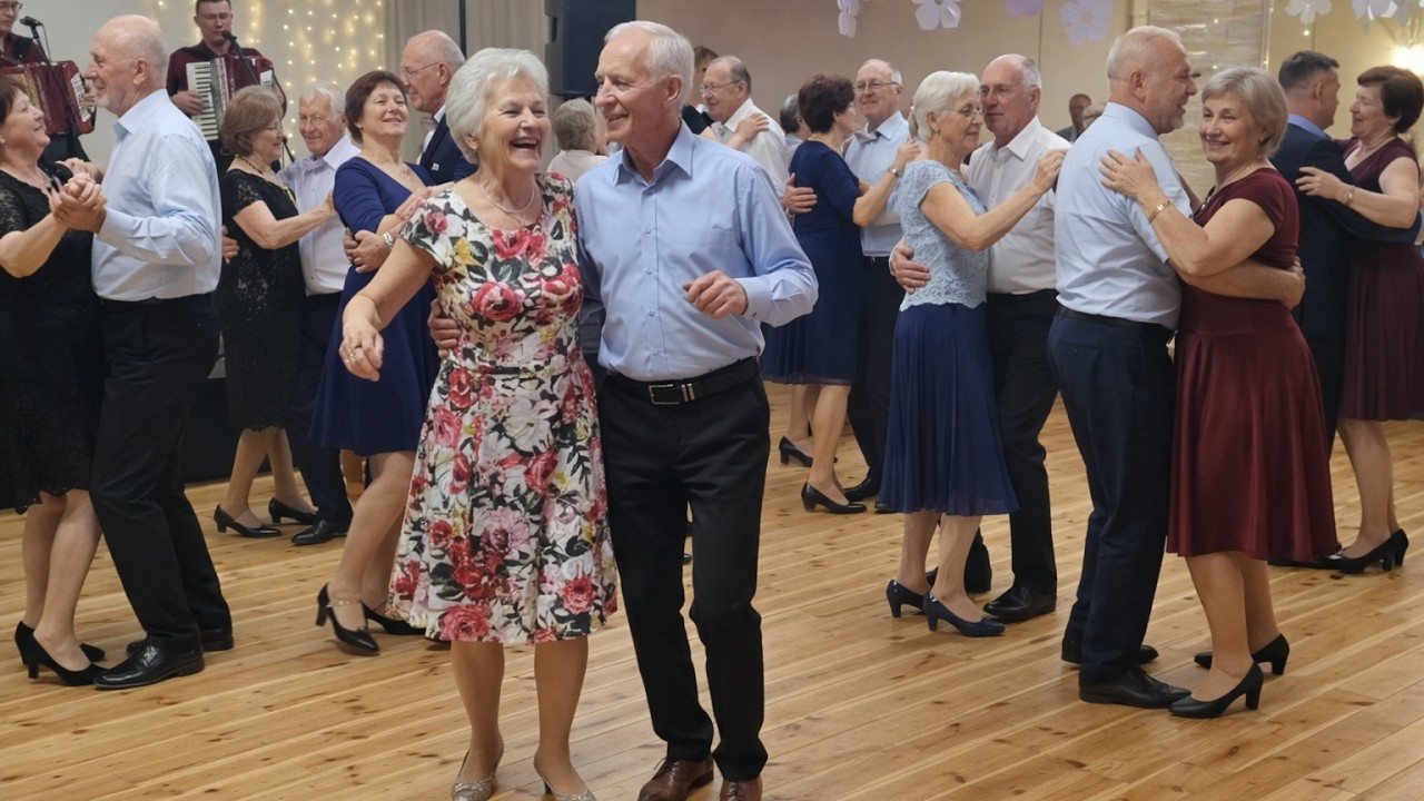 Wszyscy Na Parkiet! Jedna Noc, Jeden Zespół, Tysiące Wspomnień