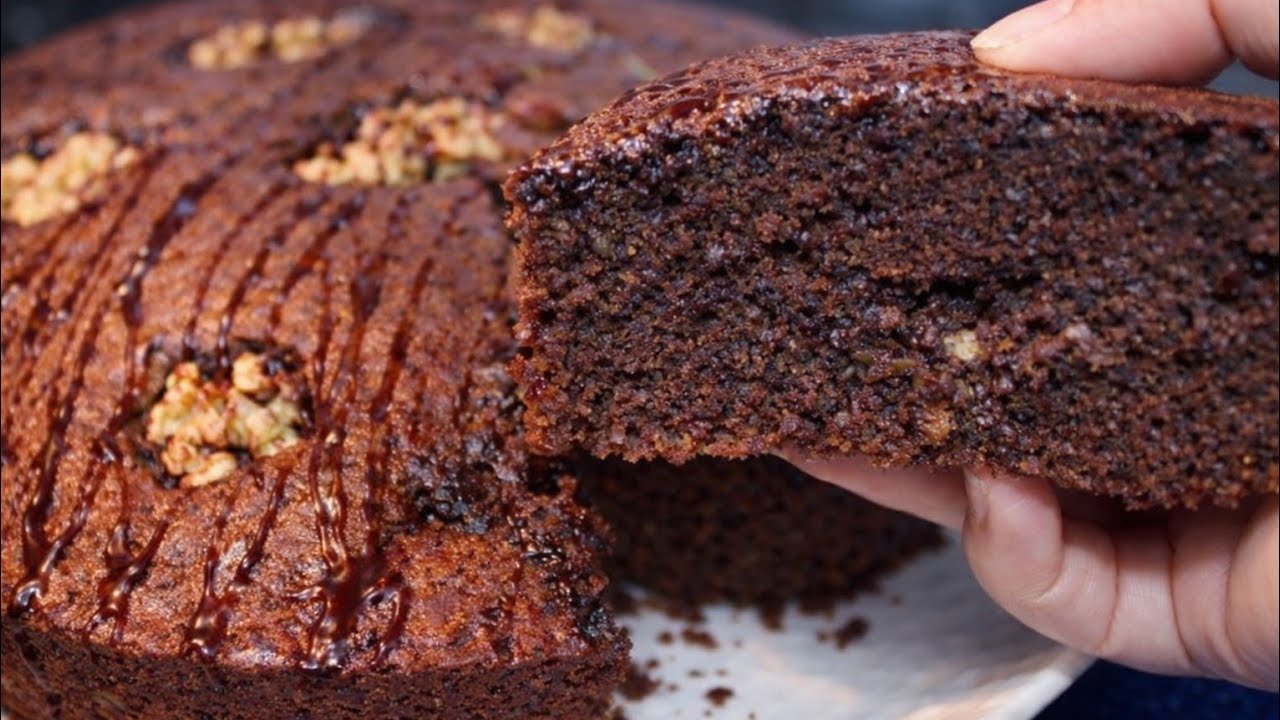 كيكة خفيفة معلكة واقتصادية بدون سكر🥮اما الذة والمذاق روووعة🍰