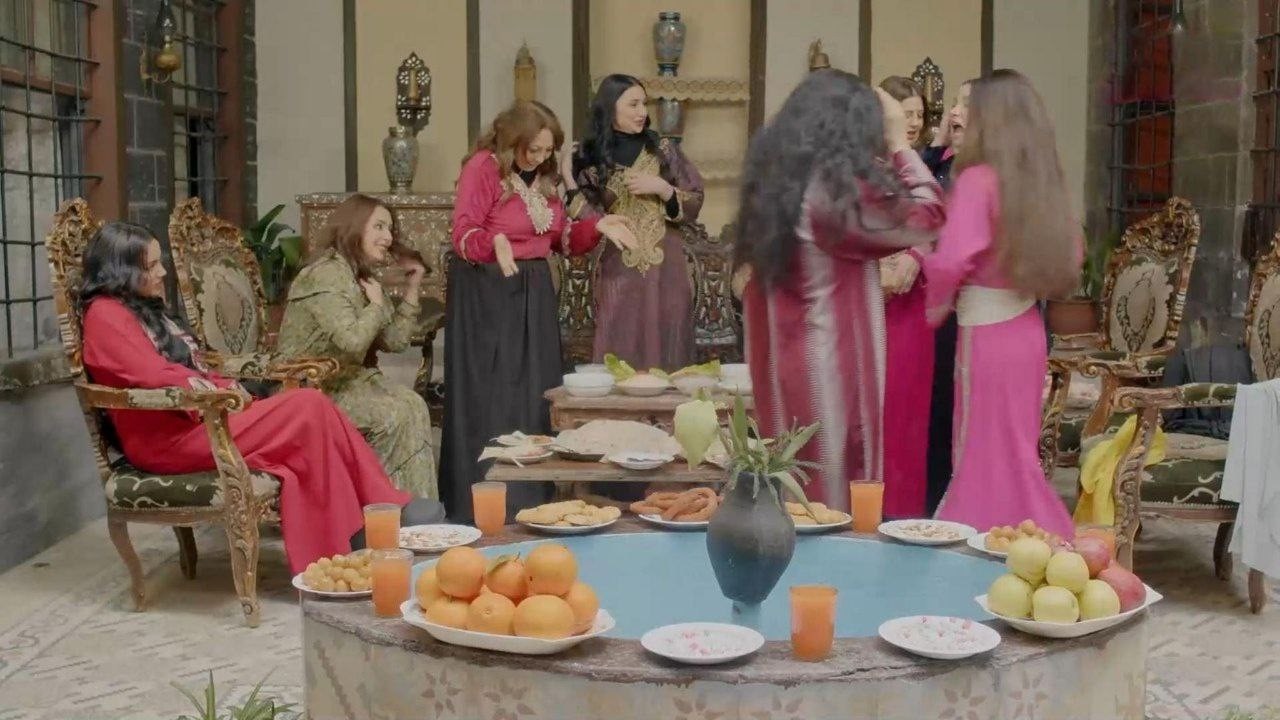 حماتها رفضت تتحمم من بخلها ف عملت عليها خطة تكسر بخلها - روايات مختارة