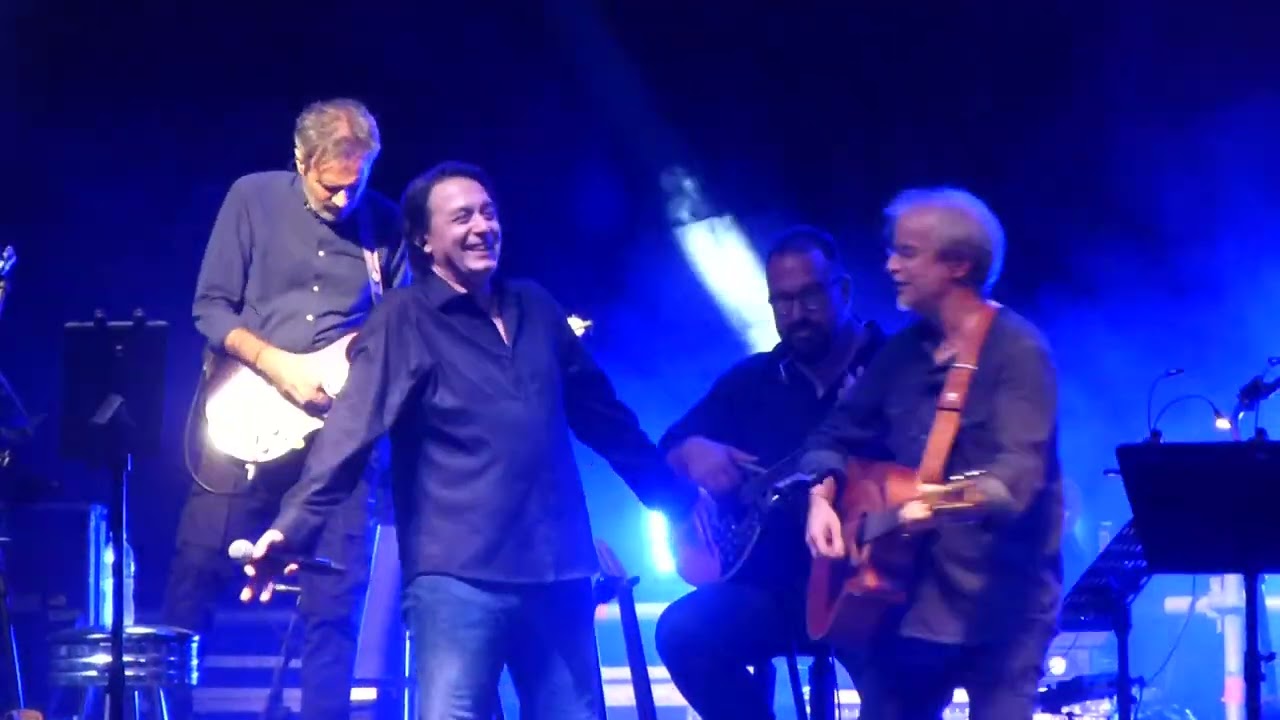 Μίλτος Πασχαλίδης  & Γιάννης Κότσιρας- Σαν πλανόδιο τσίρκο @ Θέατρο Βράχων 14/09/2023