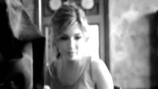 Jennette McCurdy - Memories
This is a video I made of Jennette McCurdy with some moments on television show ect. which look sad. I made it all all black & white to make it look kind of olden day style. Please enjoy! Jennette McCurdy - Memories