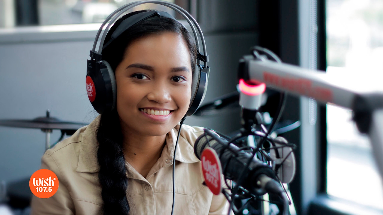 Joylaine Canonio slays "Akin Ka Na Lang" (Morissette) LIVE on Wish 107.5 Bus