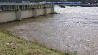 Enkirch Schleuse mittleres Hochwasser 3.Januar 2018 13.00 Uhr, Pegel in Zeltingen 674 cm