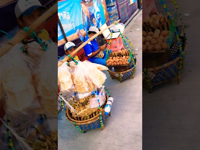 Thai streets smell like rain, peanuts, and something very cozy 🌧️🥚🥜Amazing Thailand