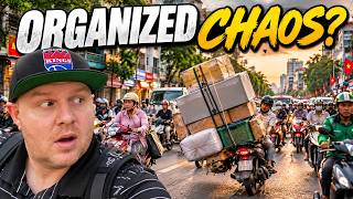 How Does This Traffic Actually Work? Surviving Da Nang Vietnam Traffic On A Scooter.