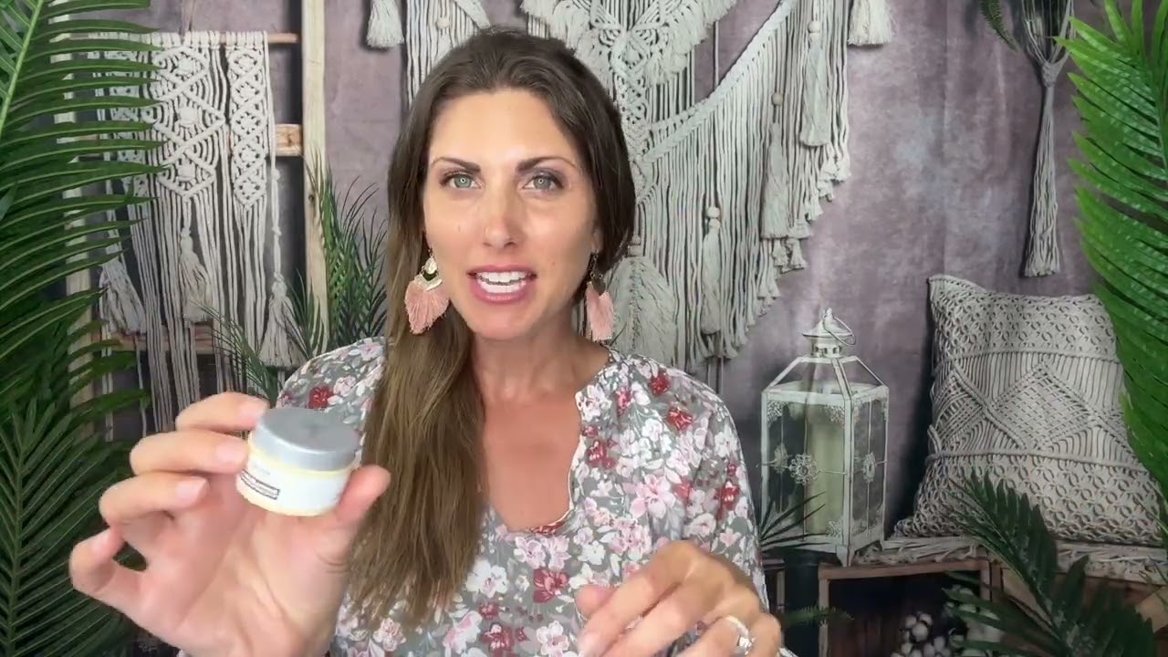 Sampling IT Cosmetics Confidence in a Cream - Is It a Winner?